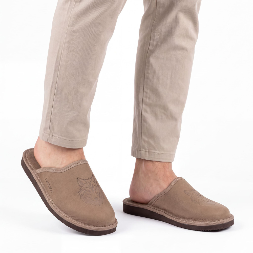 Kapcie Męskie Skórzane WILDLINE Taupe Tłoczony Wilk | PanSzew®