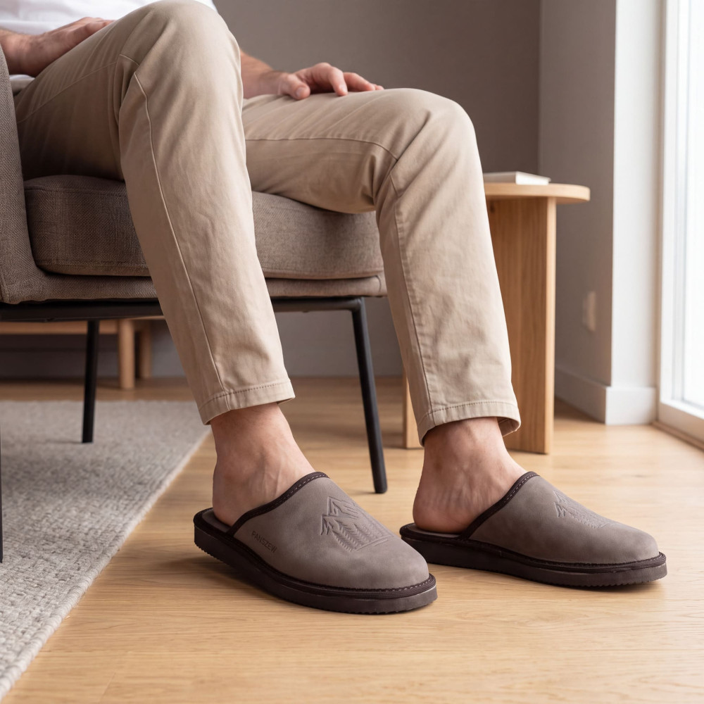 Kapcie Męskie Skórzane WILDLINE Mocha Tłoczone Góry | PanSzew®