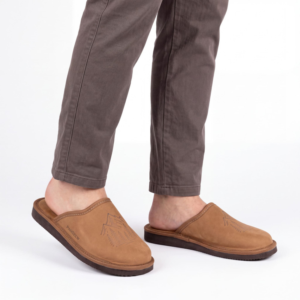 Kapcie Męskie Skórzane WILDLINE Camel Tłoczone Góry | PanSzew®