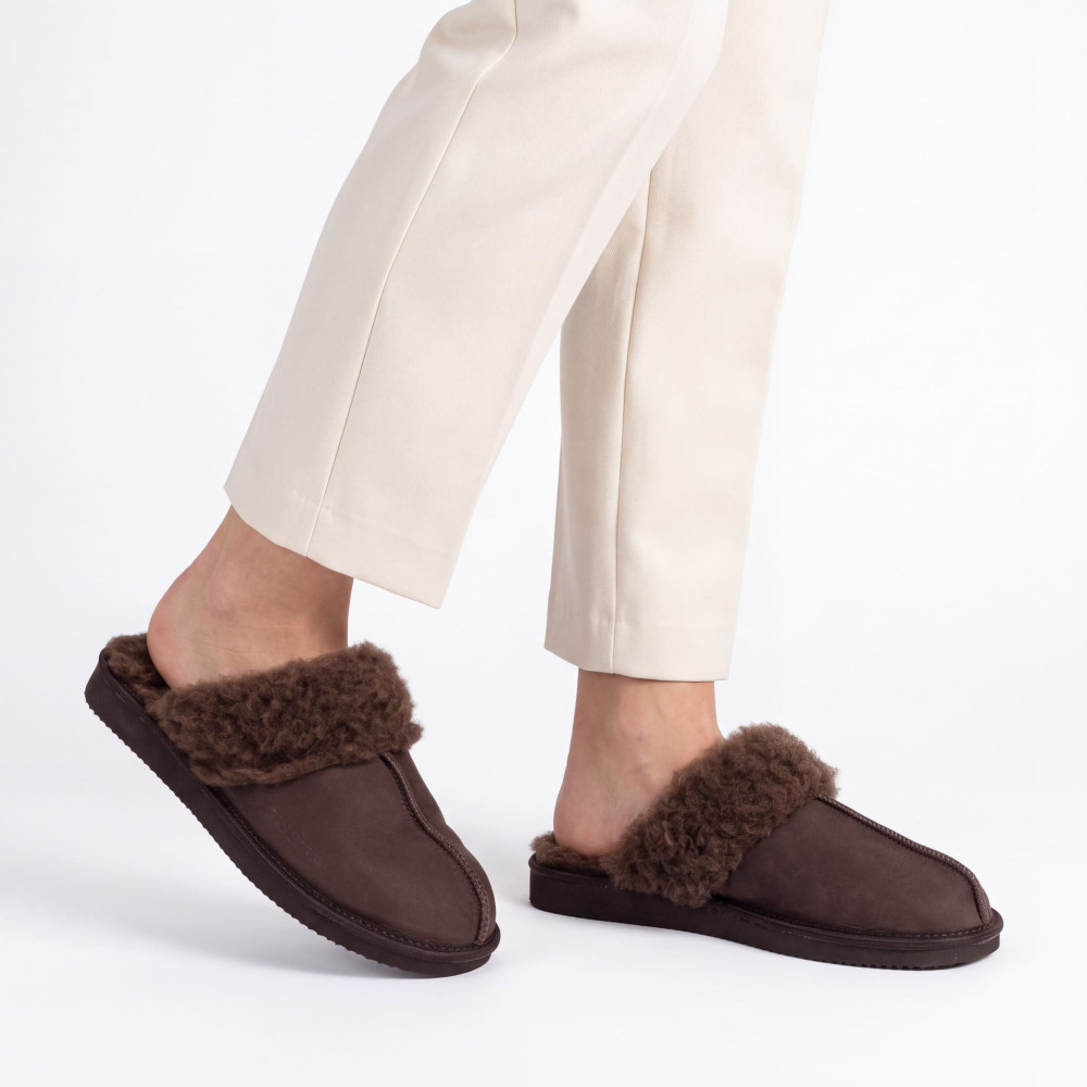 Ciepłe Kapcie Damskie Skórzane Bambosze ALPINLINE Choco | PanSzew®