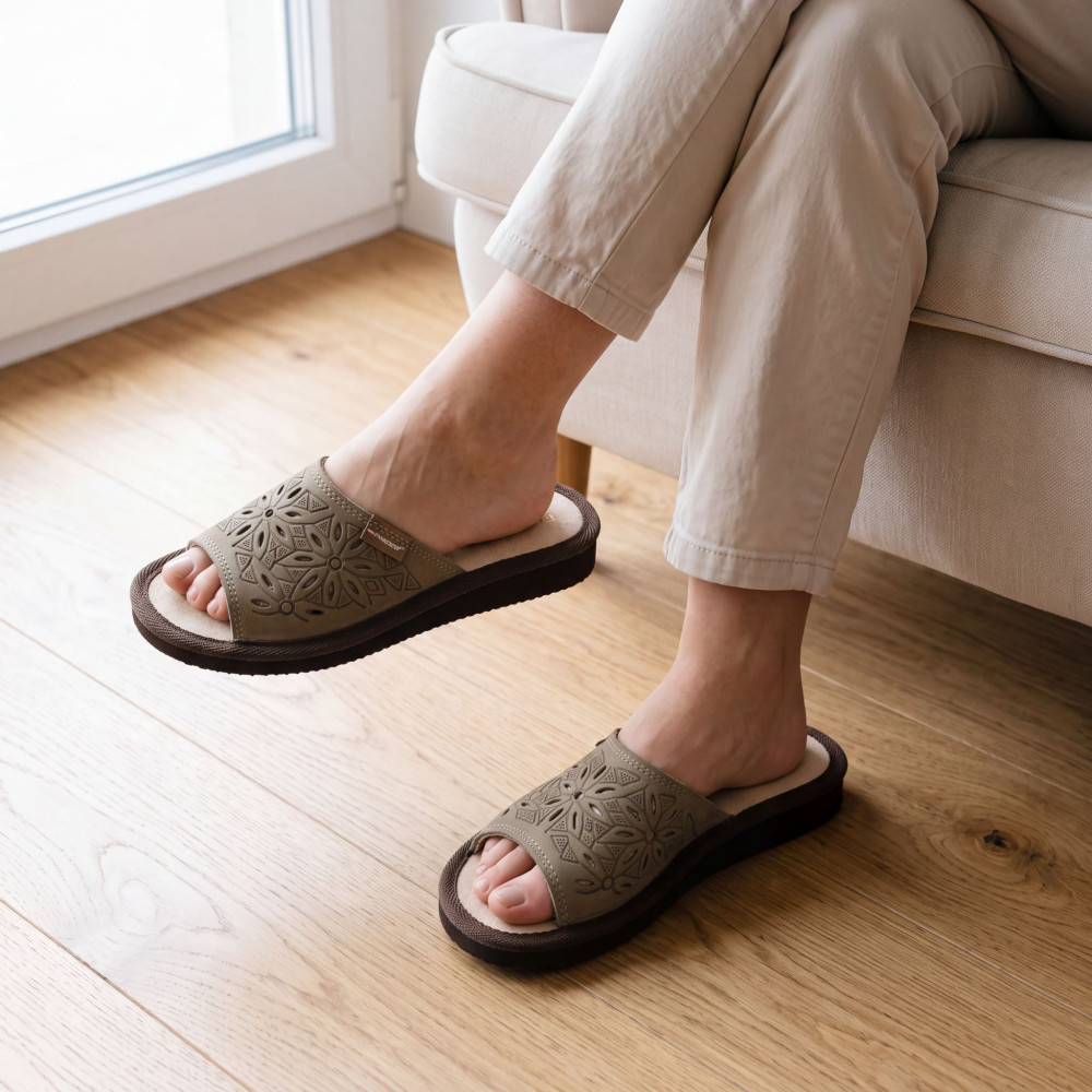Kapcie Damskie Skórzane Ażurowe Nubuk Khaki Kwiatowe | PanSzew®